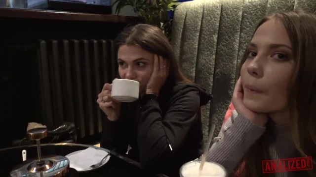 Романтический ужин продолжился грандиозным сексом втроём - #1