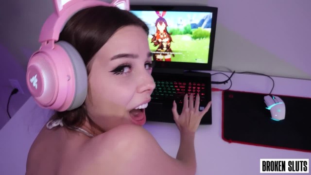 Геймерша и её безумное желание постоянно трахаться - #2