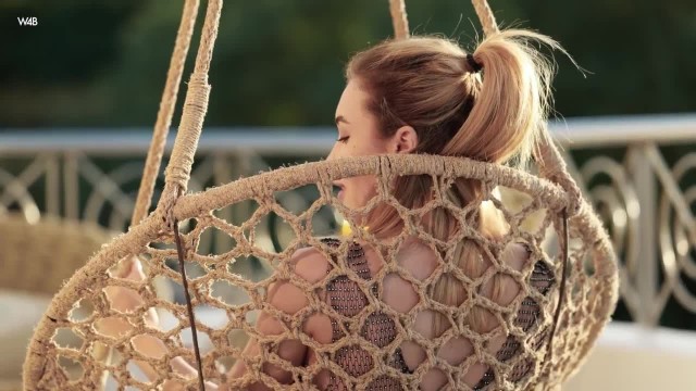 Такой гламурной, чёткой мастурбации вы ещё не видели