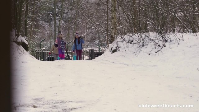 Групповые лесбийские шалости на одной из горнолыжных баз - #2